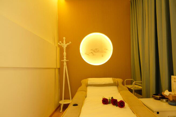 广州花都日式指压的寂静美学：在按压中听见雪落的声音